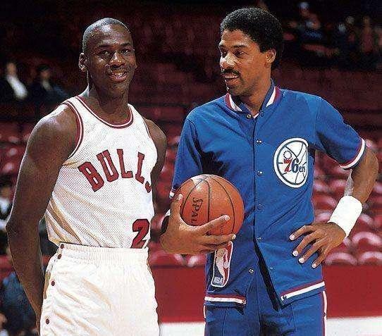 长而富有挑 长而富有挑