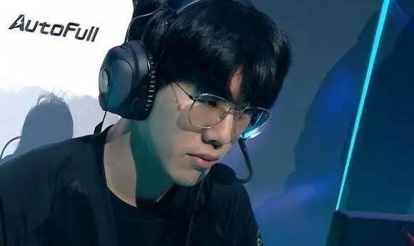 罗马诺如是 罗马诺如是