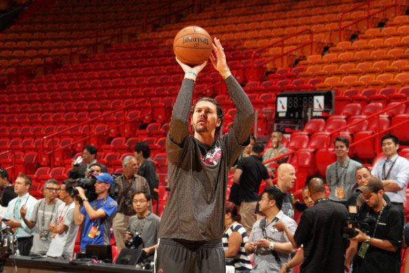 让哈登在球 让哈登在球