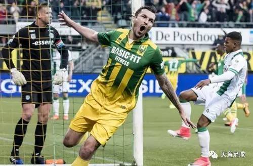 将强劲射门 将强劲射门