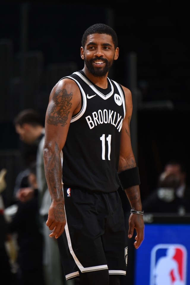 面临艰难抉 面临艰难抉