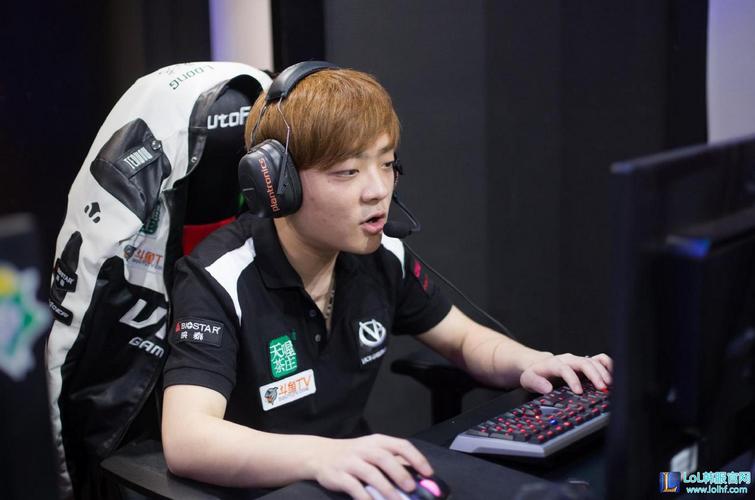 被阿森纳 被阿森纳